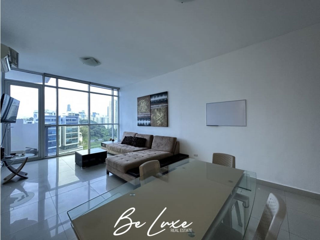 Spacious 3BR Condo with Balcony in PH Astoria El Cangrejo