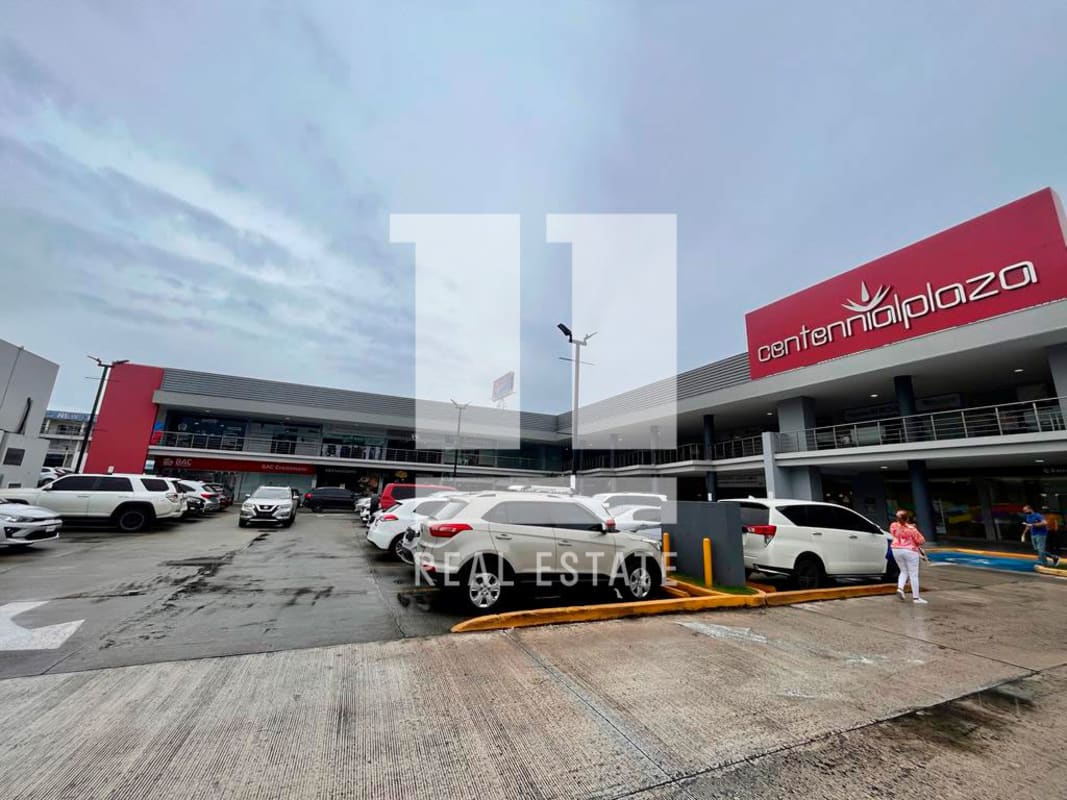 Exterior view of shopping center with extensive parking Centennial Plaza Condado del Rey Panama
