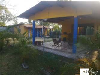 Covered terrace with garden view rustic country house in Las Lajas Chame Panama