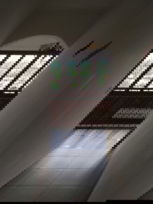 Reception area with red accent walls and tile floors commercial property for sale Clayton Panama