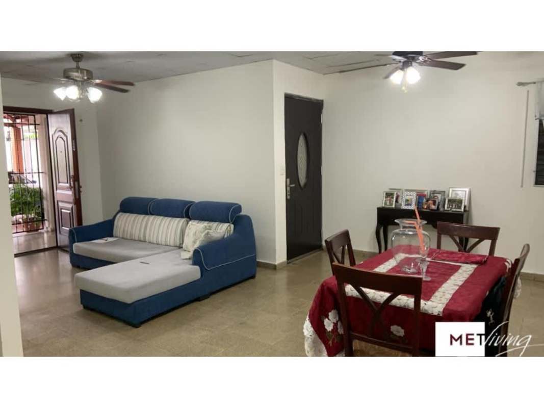 Bathroom with granite sink top and traditional tiles in house for sale Panama