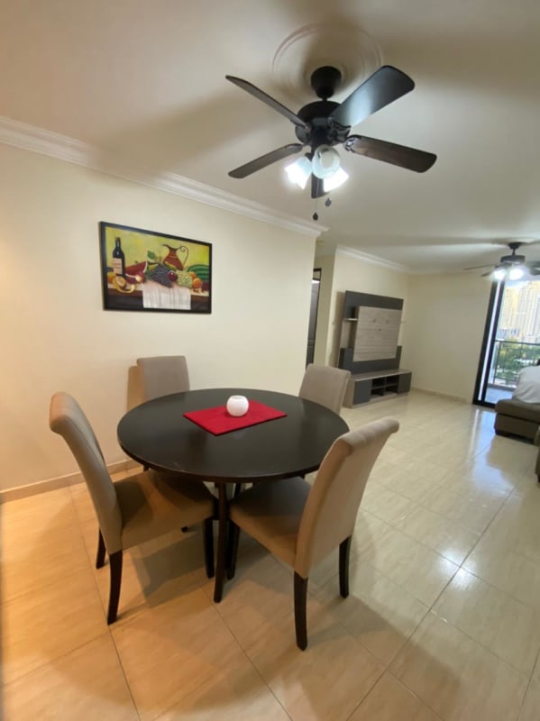 Dining area with modern décor, ceiling fan PH Sunset Park Via Porras Panama