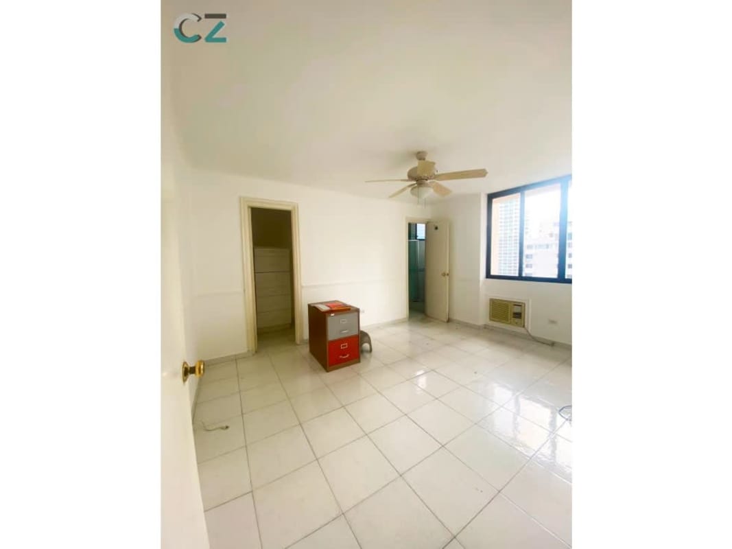 Modern bedroom with ensuite bathroom, ceiling fan, panoramic window PH Costa del Mar Panama