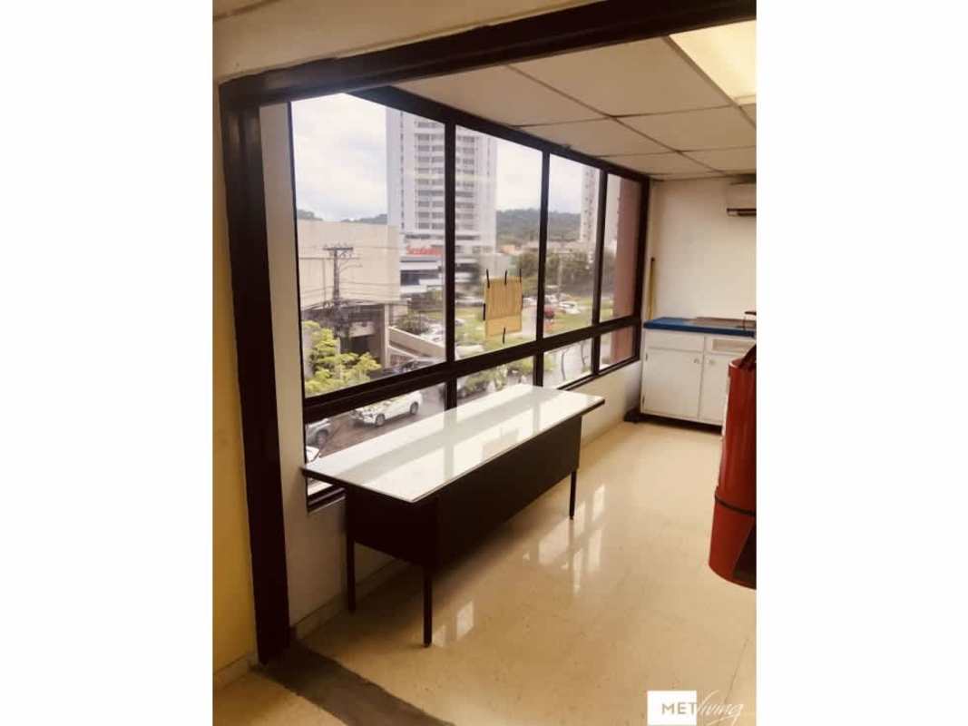 Office space with city view windows El Dorado Panama commercial office