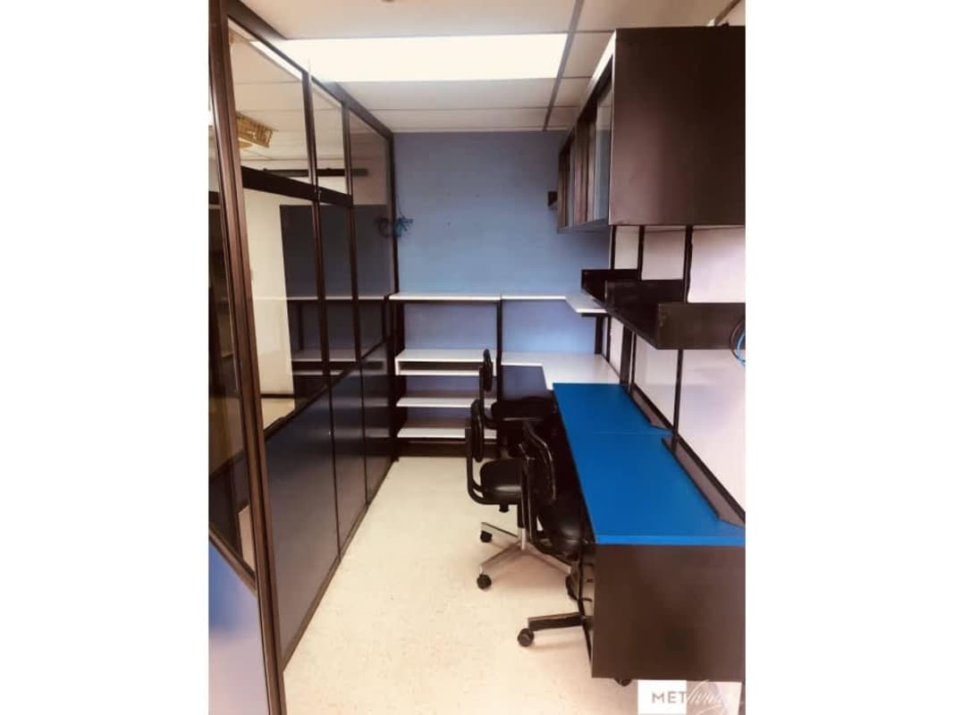 Private workspace with shelving and partition wall Plaza Colonial El Dorado Panama