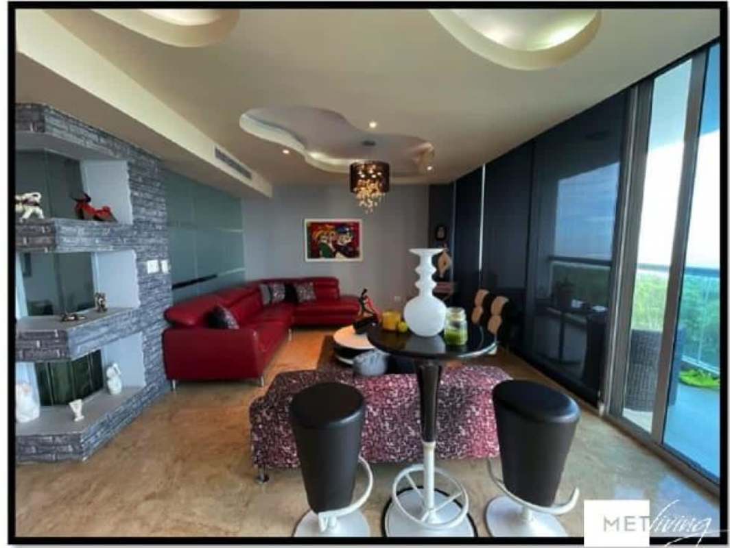 Modern kitchen with quartz countertops and sea views in Pearl at The Sea Panama