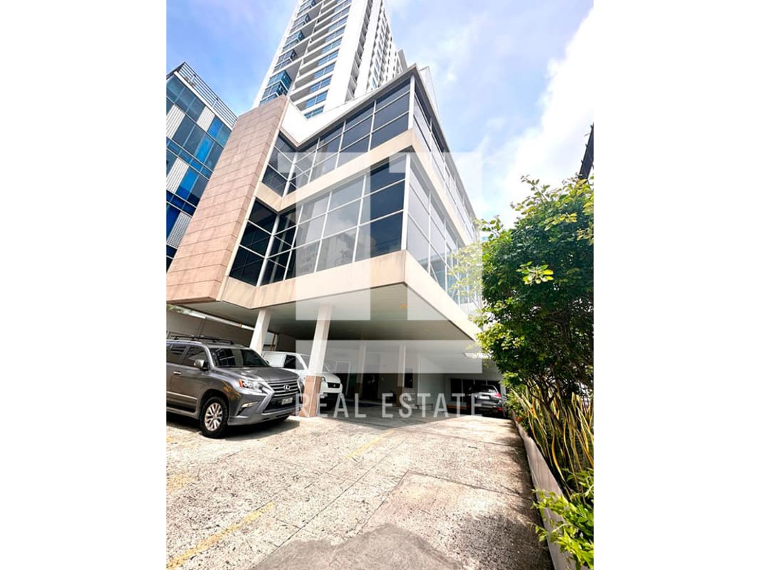 Lobby reception area of 237m2 office in PH Iver 77 San Francisco Panama