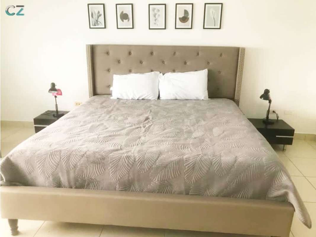 Furnished master bedroom ocean skyline view PH Vista Marina Avenida Balboa Panama City