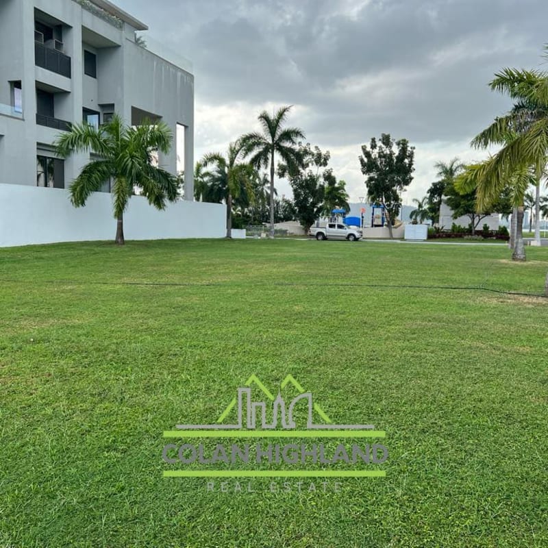 Large waterfront land in private Ocean Reef Panama ready for custom villa