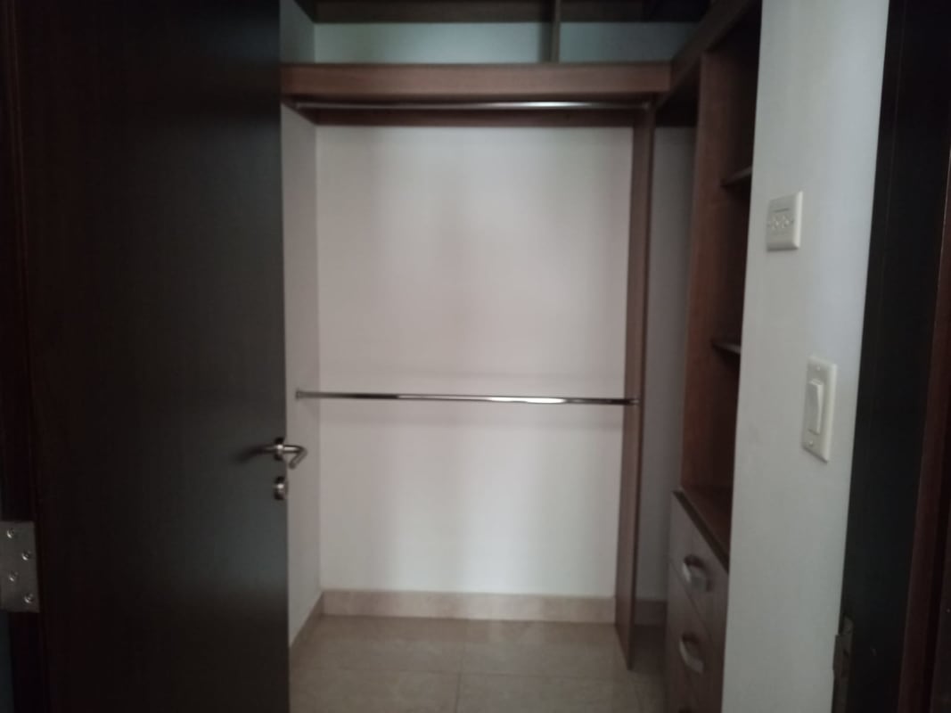 Luxury 4BR House in PH Senderos de Cruces Clayton