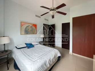 Ample living and dining open plan with terrace access in Punta Barco Palms beach condo
