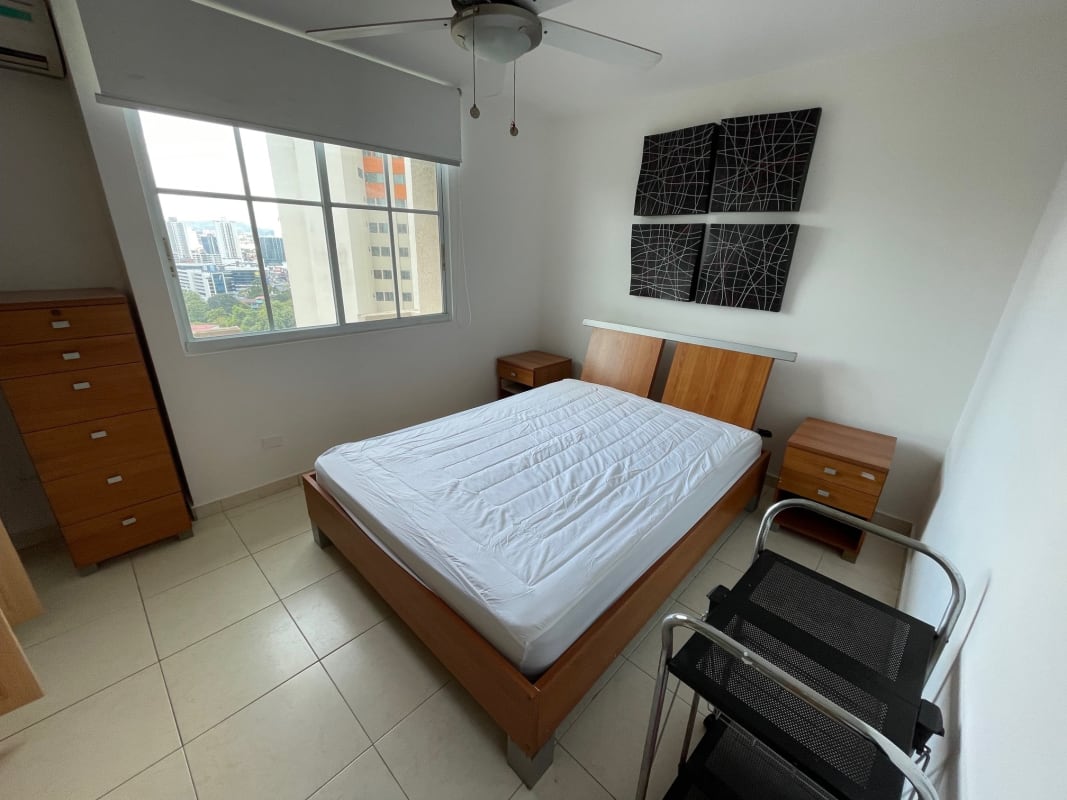 Spacious third bedroom with tile floors PH Costa Pacifica