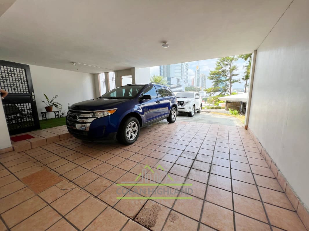 Spacious 3BR House with Patio in Los Ángeles Betania