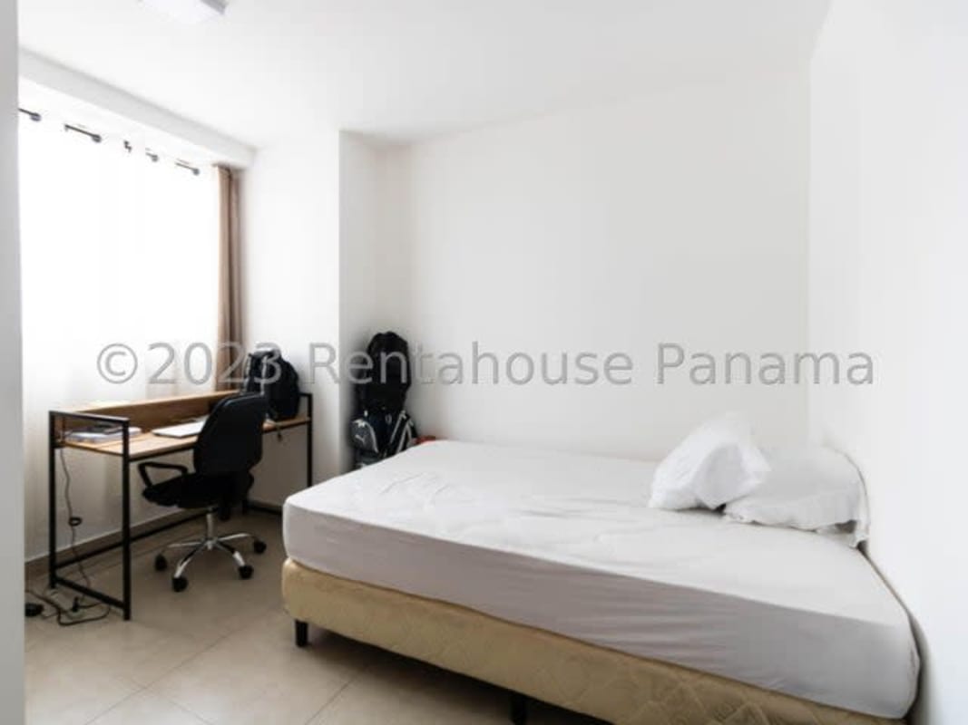 Modern 2BR Apartment with Balcony Bella Vista Panama