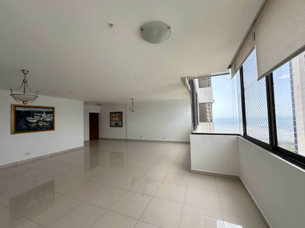 Outdoor playground with turf and equipment at PH Brisa Marina Costa del Este Panama