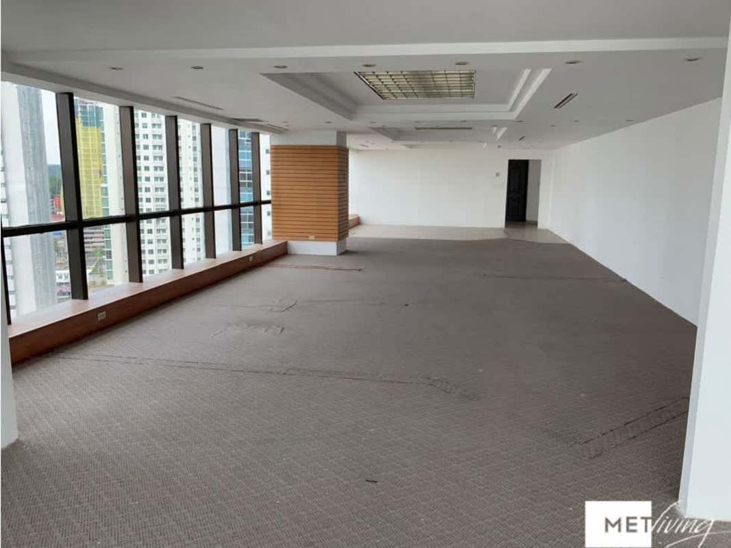 Open empty commercial office floor plan with city ocean view Torre BAC Panama