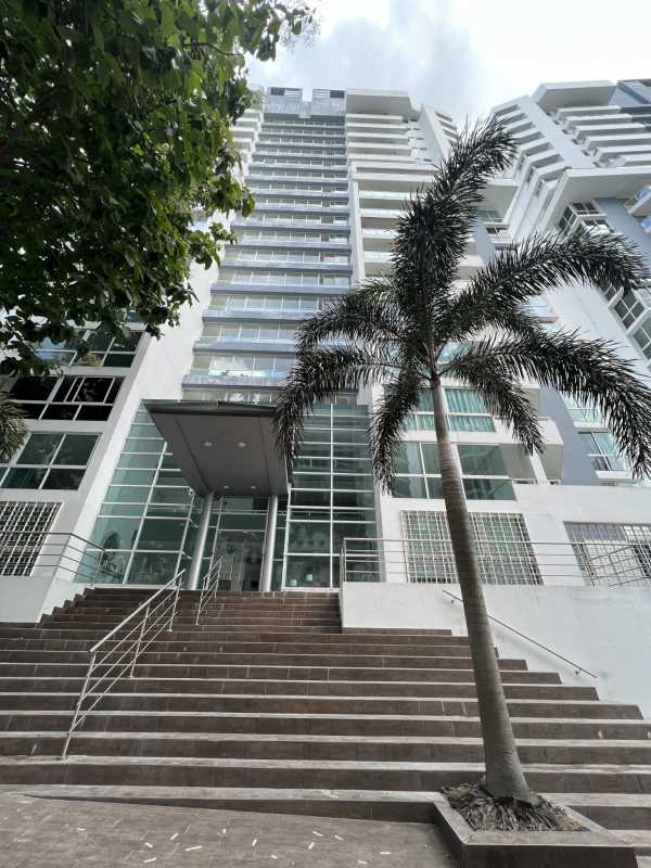 Contemporary high-rise condo building with balconies PH El Mare Betania Panama