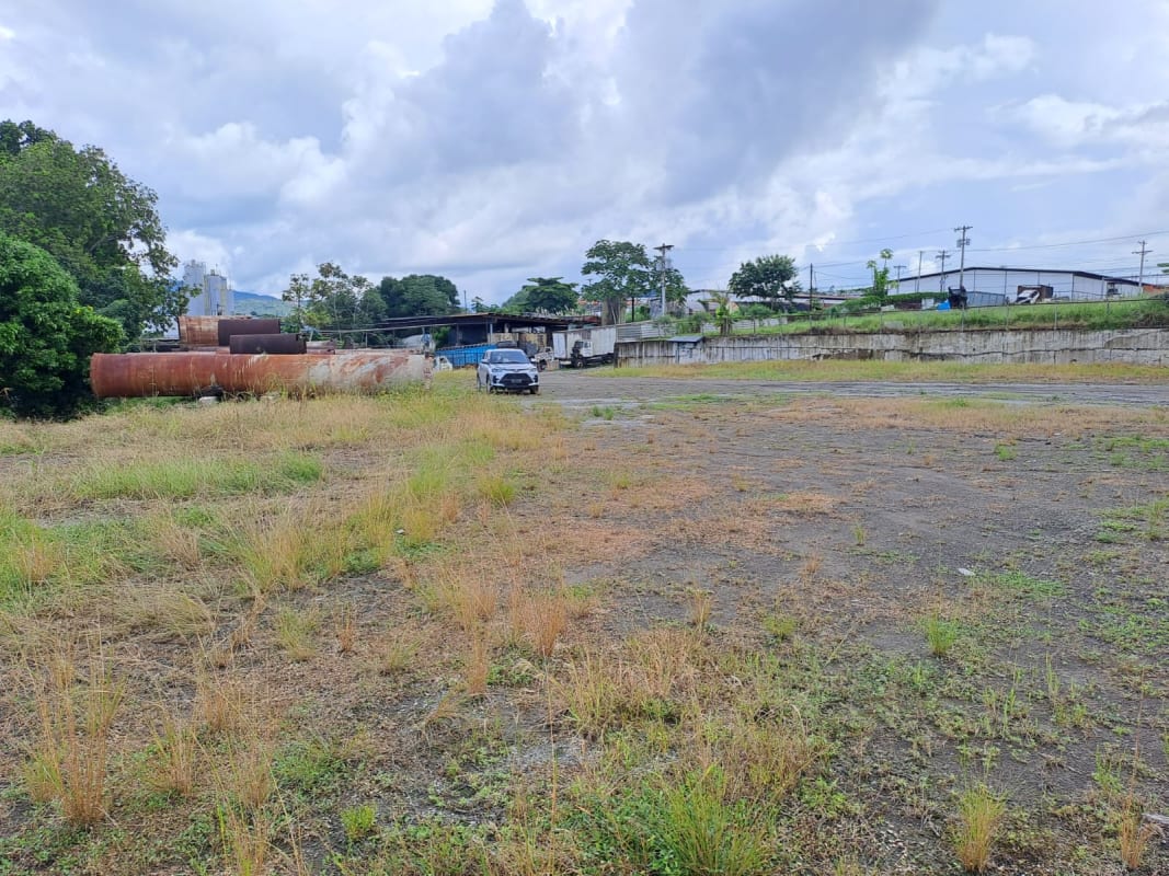Large commercial industrial plot fenced and ready for development near Tocumen Airport Panama City
