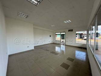 Empty commercial retail space newly remodeled with tile floors corner location Chitré Panama