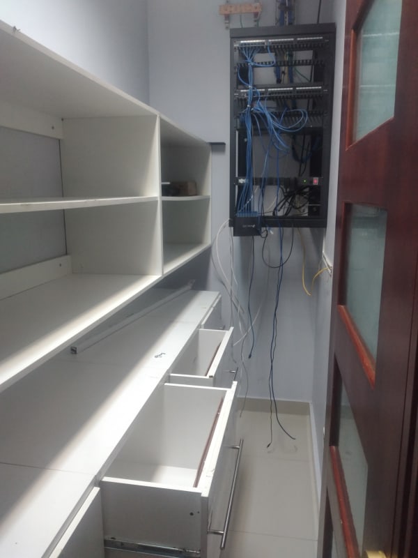Server storage room with network rack shelving in PH Brasil 405 Obarrio Panama