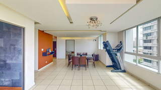 Apartment for Sale in San Francisco - 3 bedrooms