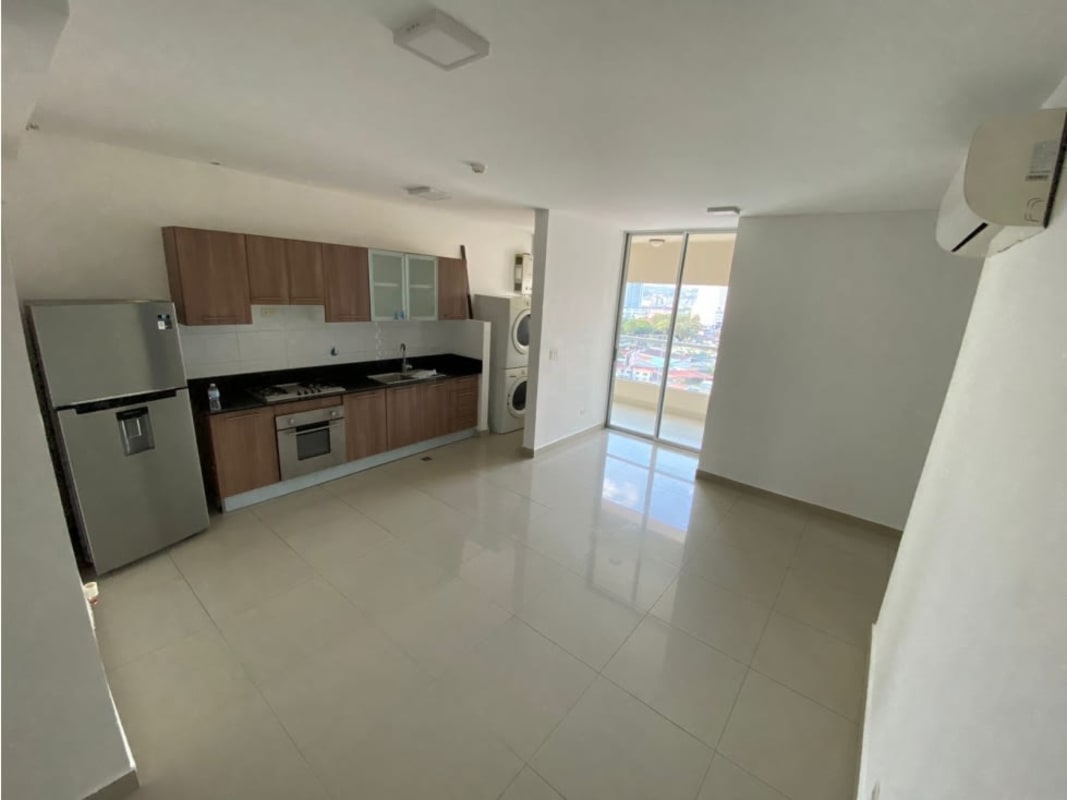 Bright bedrooms with large windows in PH Diamond Tower San Francisco Panama