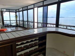 Apartment for Sale in San Francisco - 3 bedrooms