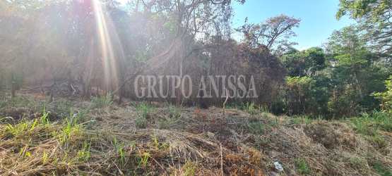 Rural mountain lot with green forests in private Altos del María community Panama
