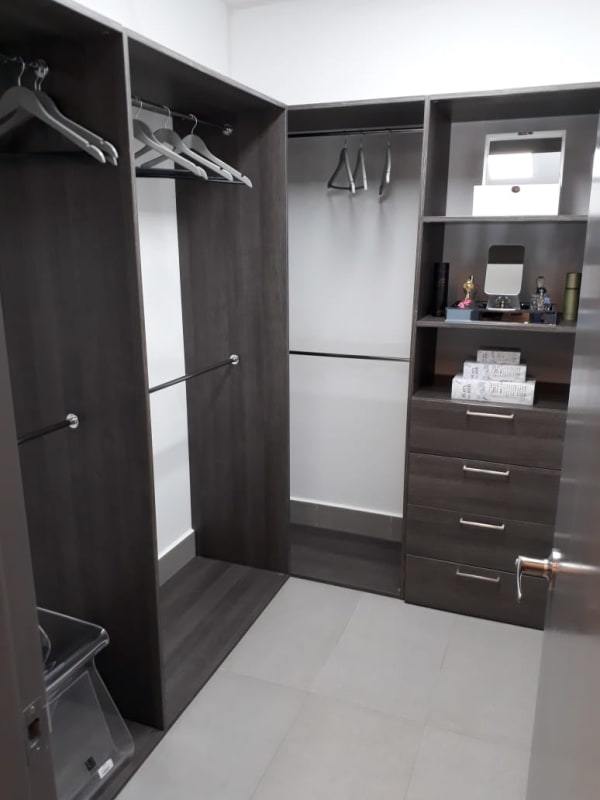 Maid’s room with bath and laundry space city condo PH Vista Hermosa Panama