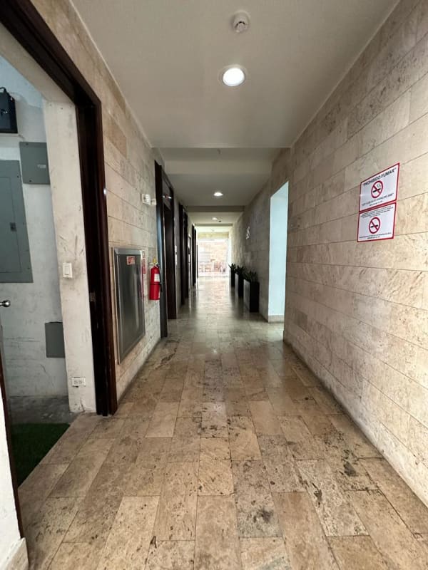 Luxurious lobby entrance with reception concierge at PH Dupont Panama