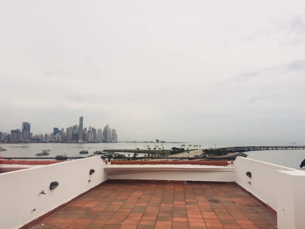 Private rooftop terrace overlooking Panama Bay and skyline PH Casa Malecón Panama