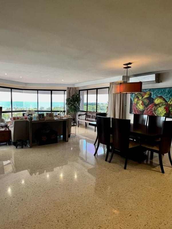 Large master bedroom with ocean views floor-to-ceiling windows PH Marina del Rey Panama