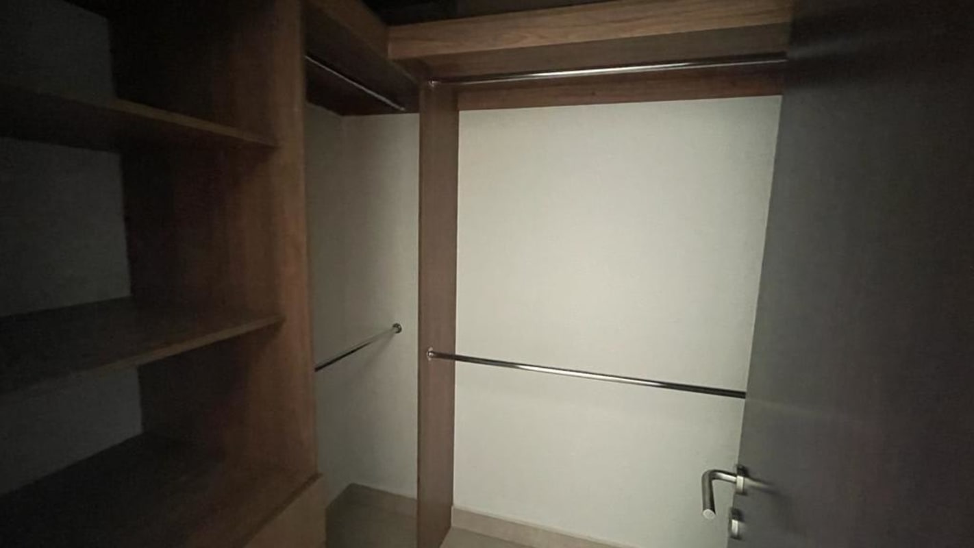 Luxury bathroom double vanity marble tile PH Los Senderos Clayton Panama