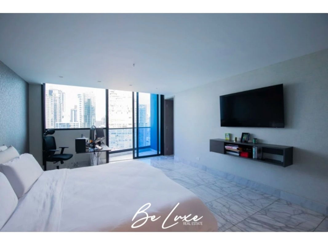 Double height contemporary luxury lobby in PH Ocean Front with elegant finishes in Punta Paitilla