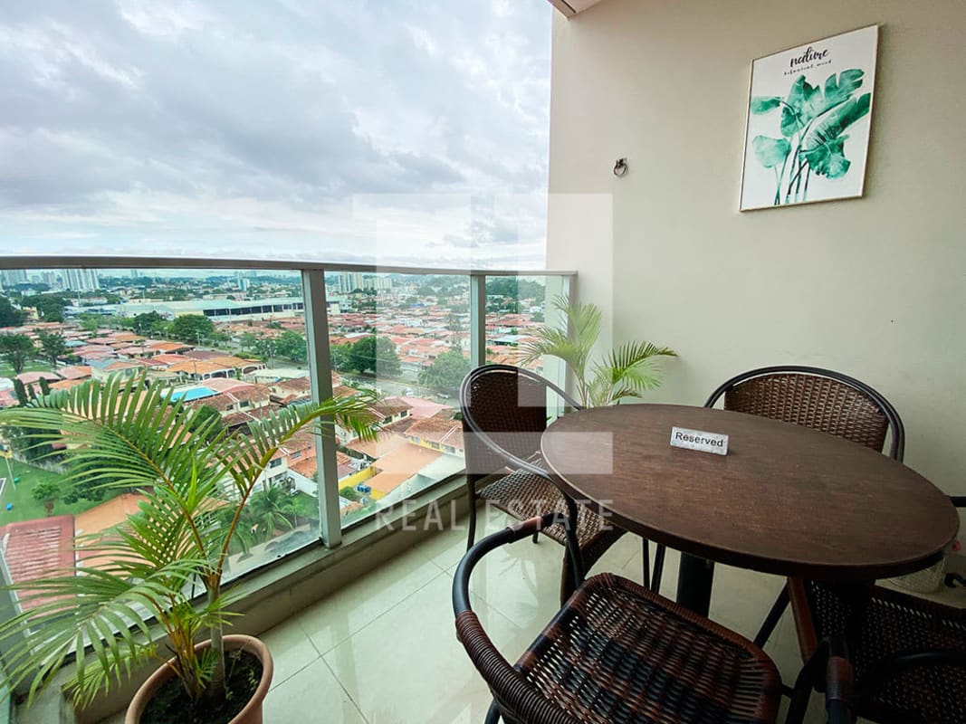 Private balcony with glass railing and skyline view in PH La Creta Torre 1 Chanis Panama