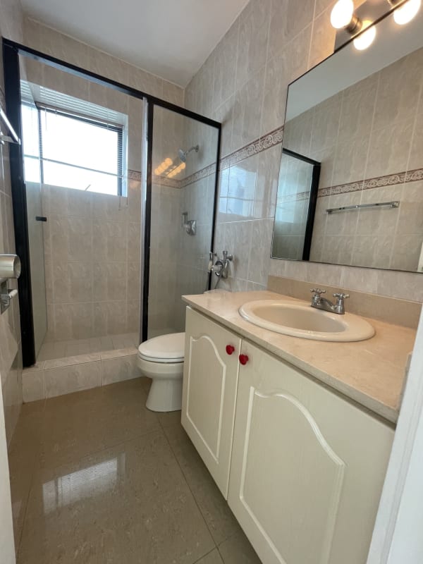 Luxury Oceanfront 3BR Condo PH Miramar Avenida Balboa