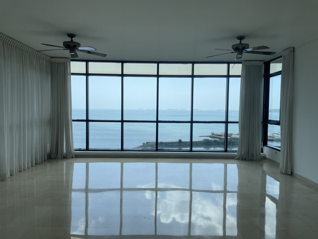 Living room with marble floors panoramic ocean view PH Miramar Panama City