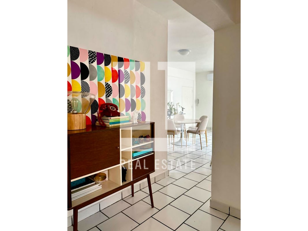Dining space with bright windows tiled floor PH Nirvana San Francisco Panama