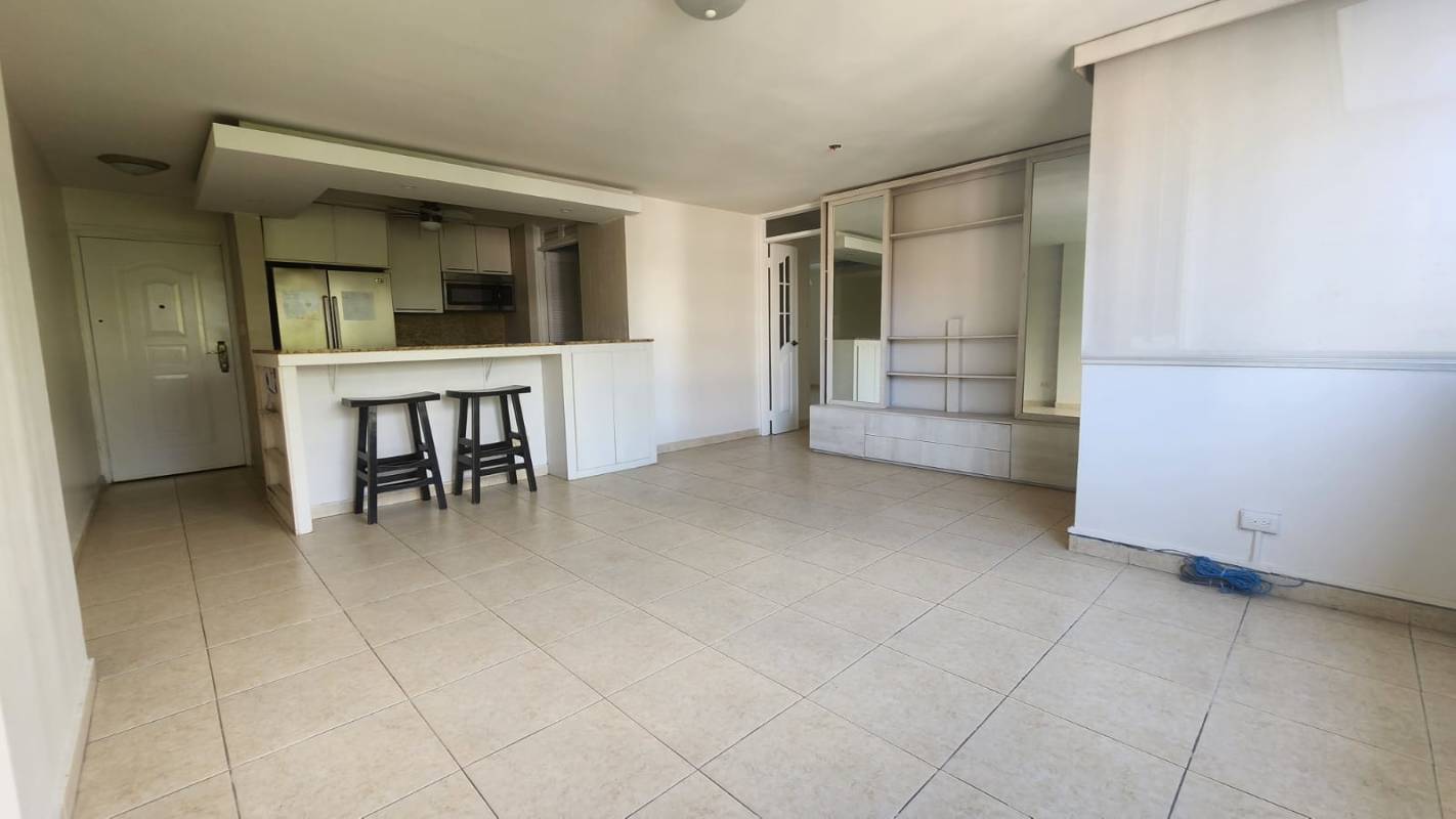 Bright living dining room with ceramic tiles and large windows in PH Plaza Dos Mares Dos Mares Panama City