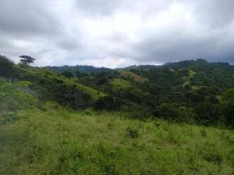 Vast scenic countryside in Mariato district with mountain backdrop
