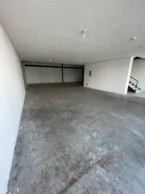 Interior warehouse space high ceiling sprinkler system industrial Tocumen Panama