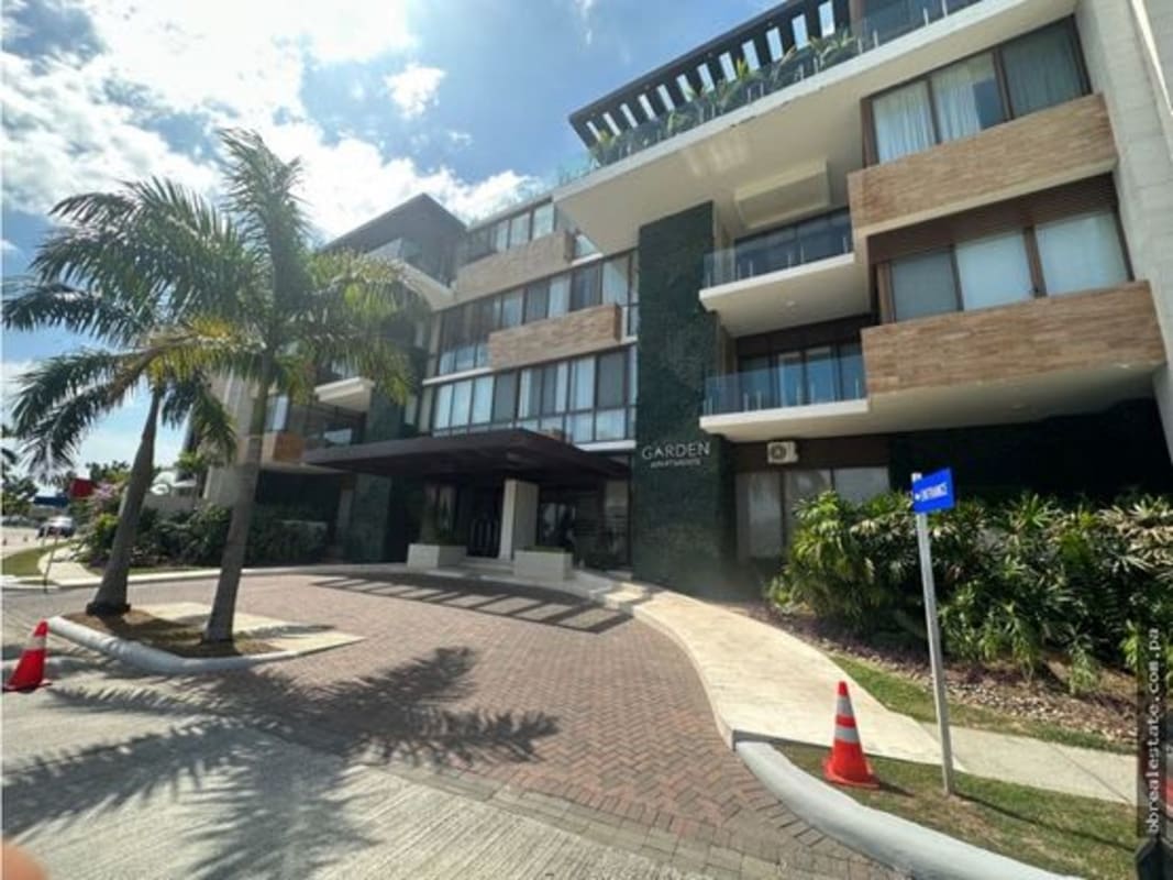 Premium gym facility PH Garden Apartments in Ocean Reef Islands Panama City