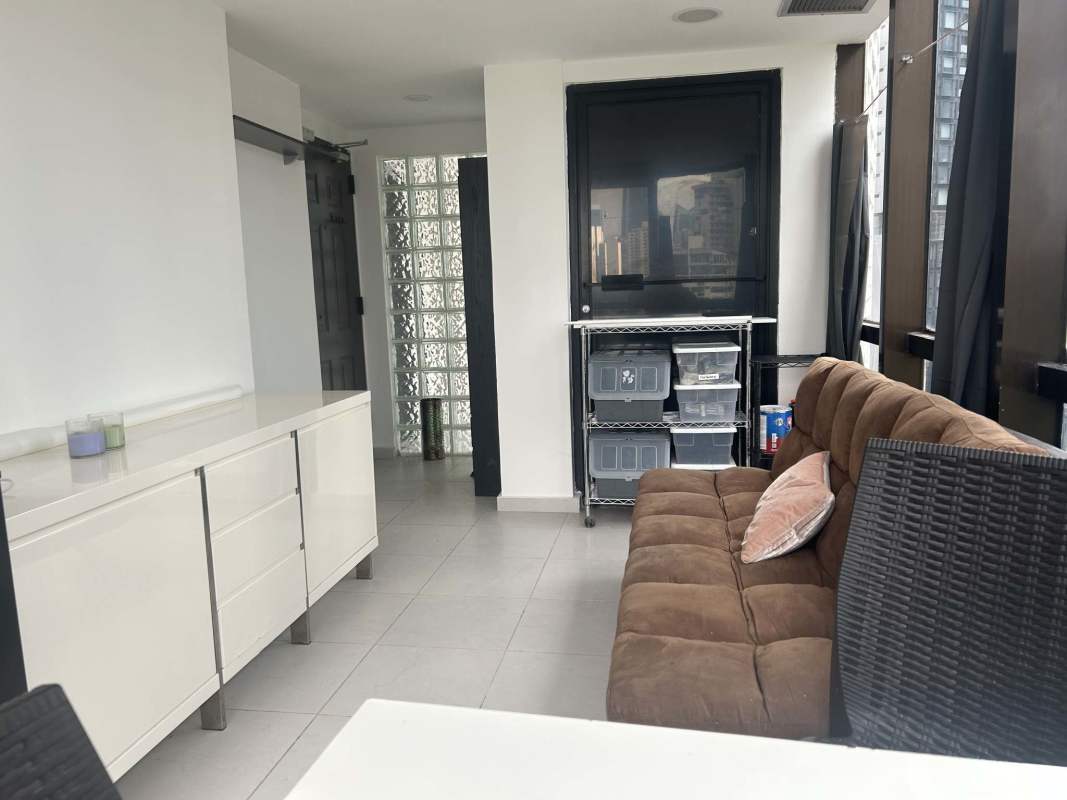 Bright office area with open city views from windows in PH BAC Tower on Avenida Balboa Panama