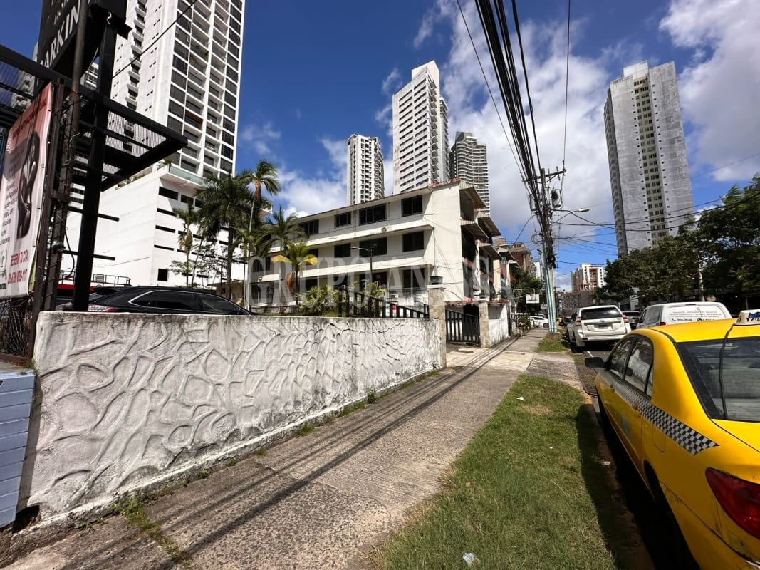 Development site with two street access points in prime El Cangrejo Panama commercial district