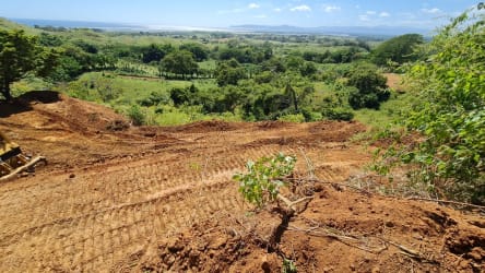 Building site overlooking Pacific Ocean in Cañas near Playa Venao Panama