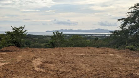 Vacant land with sweeping ocean and countryside views Cañas Panama