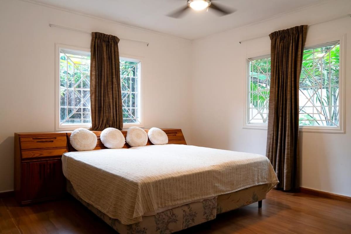 Spacious bedroom or office space with AC and garden view Obarrio Panama colonial