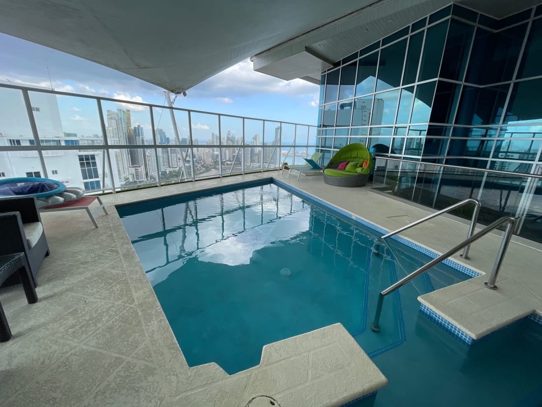 Luxury 3BR Penthouse with Private Pool & Sea View Yacht Club Tower Panama