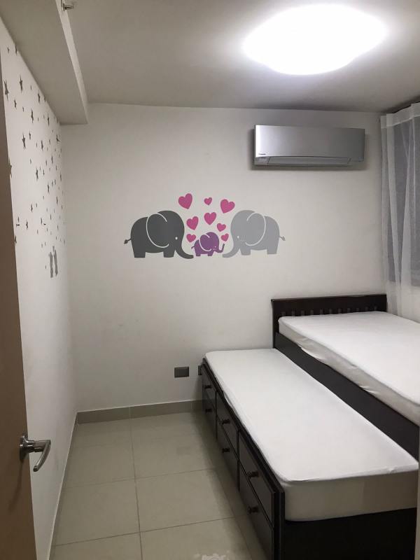 Kids bedroom with elephant decals, trundle bed, AC and city view PH Rokas Panama