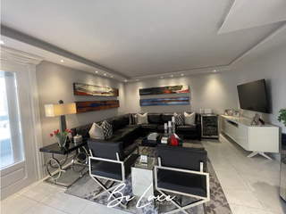 Apartment for Sale in San Francisco - 3 bedrooms